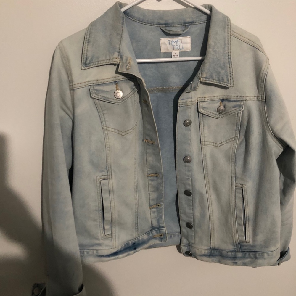 Women’s clothing - Picture 8 of 12